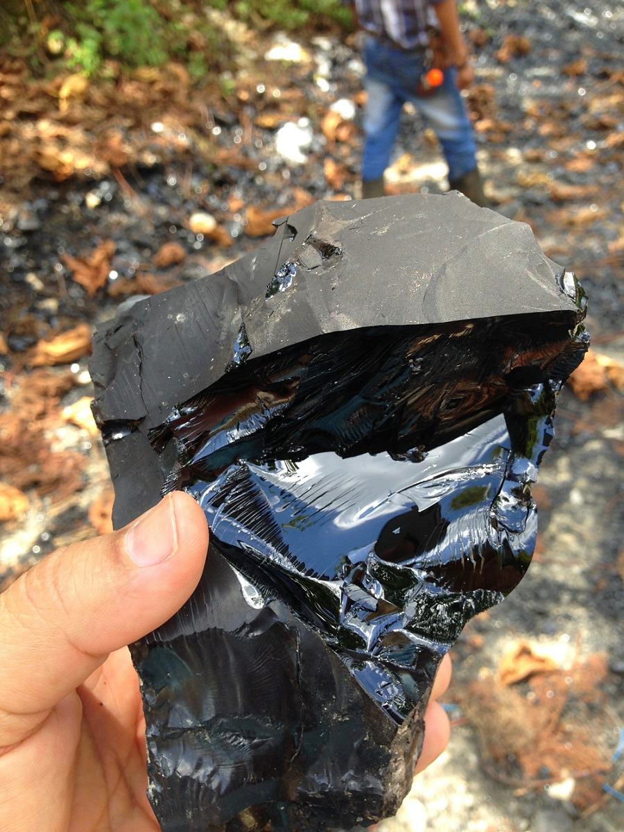 02-ASFALTITA-MINERAL-NEUQUEN