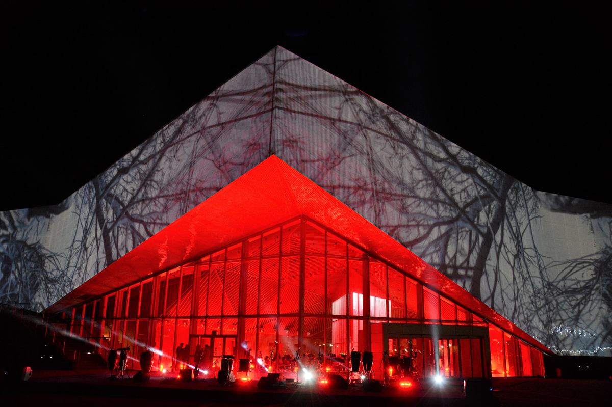 03-Isla 132-Centro de Convenciones-Domuyo-neuquen